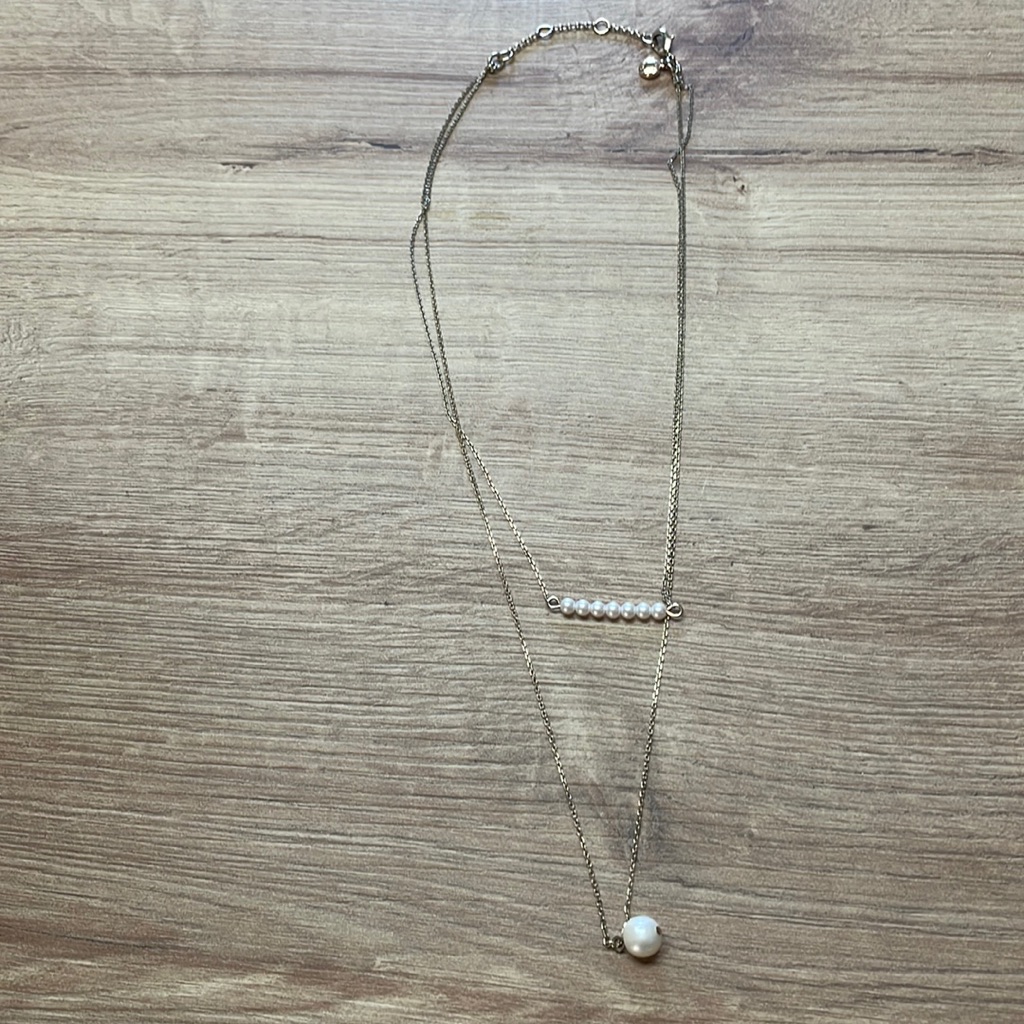 J Crew Factory Two Layer Fake Pearl And Gold Necklace 11$